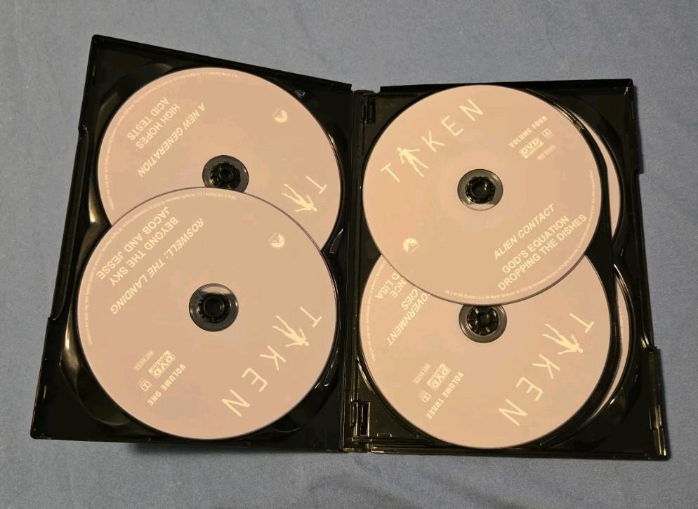 TAKEN DVDコレクターズBOX〈6枚組〉 Amazon.co.jp: TAKEN DVDコレクターズBOX : ダコタ・ファニング