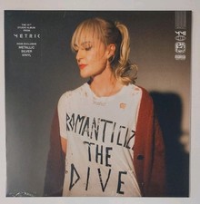 Metric - Romanticize The Dive Metallic Silver...