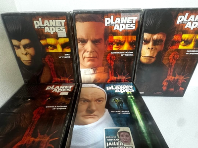 SIDESHOW PLANET OF THE APES 12