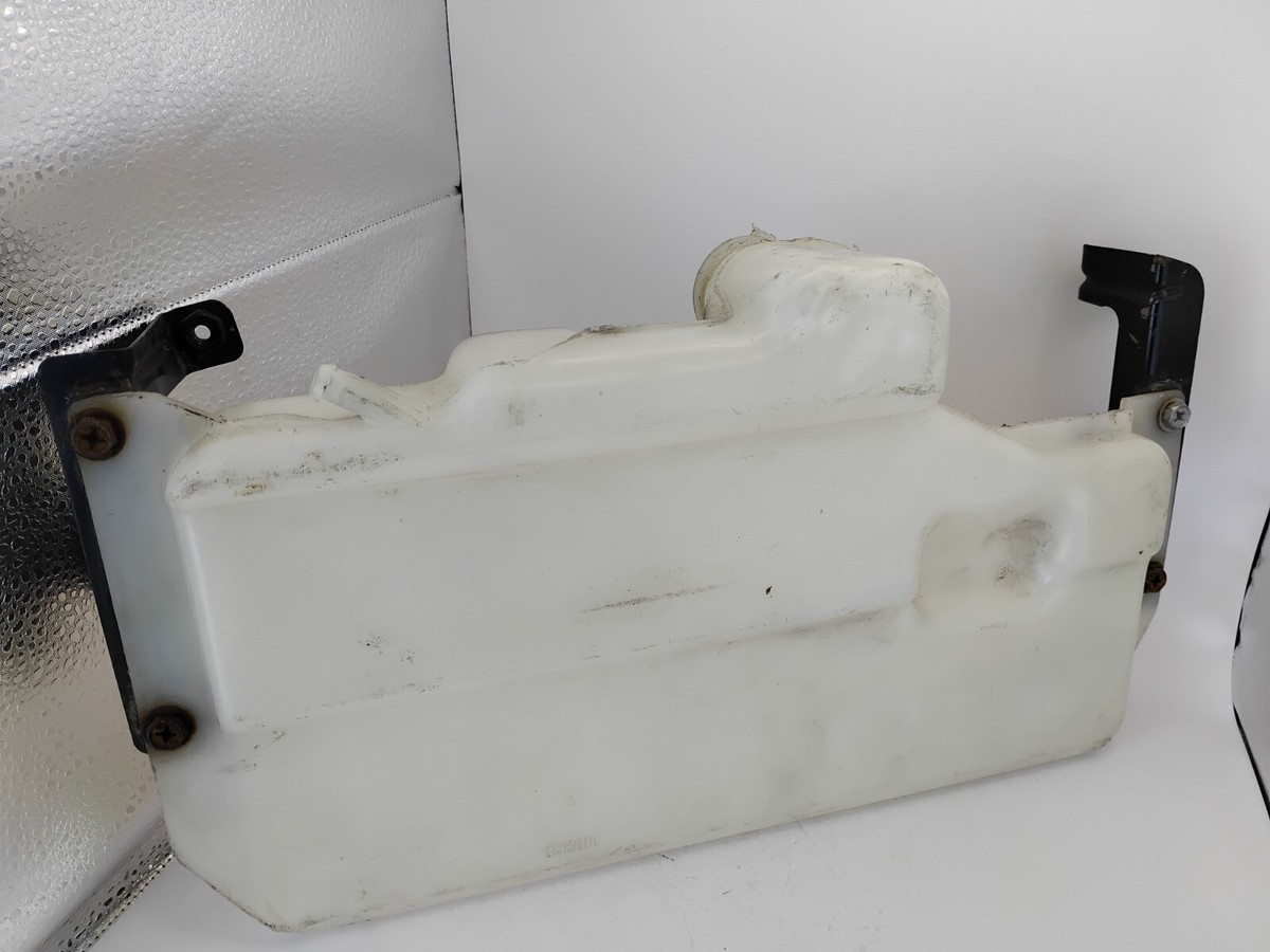 1984-1989 Nissan 300ZX Z31 Windshield Washer Reservoir