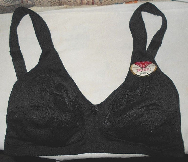 New With Tags RUBII Black Bra Style BR8592 Sz. 40DDD Size Runs Small