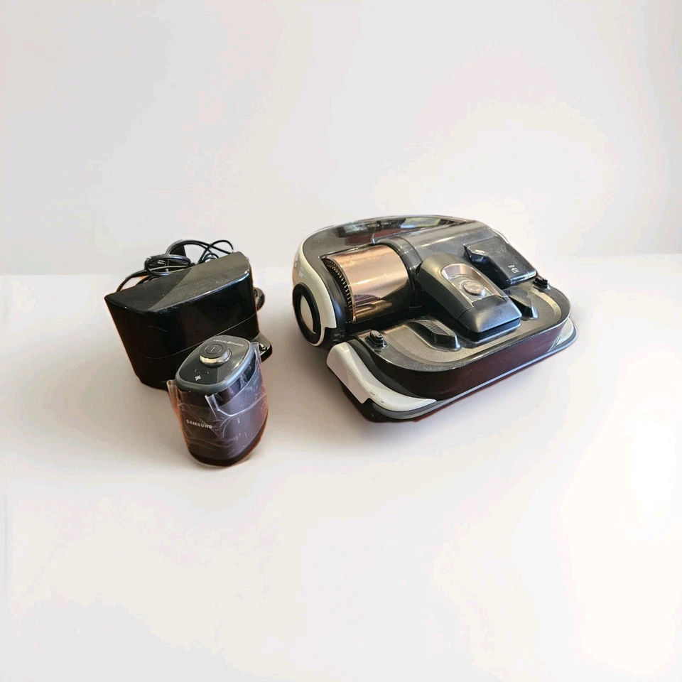 Samsung Cyclone Force Vacuum Cleaner Model-SR20H9050U - Image 2 of 3