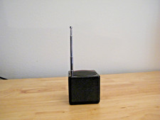   GENUINE RADIO SHACK WEATHER BAND CUBE RADIO 12-239   