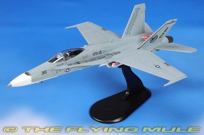 Hobby Master 1:72 F/A-18C Hornet USN VFA-106 Gladiators VFA-15 Retro TAC Demo