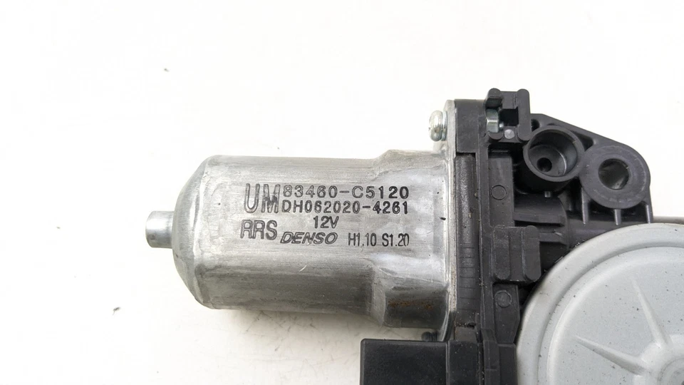 KIA SORENTO MK3 WINDOW MOTOR REAR RIGHT DRIVER SIDE 83460C5120 2015 - Image 2 of 4