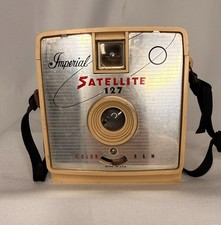 Vintage Imperial Satellite 127 Camera Beige Retro Box Camera Untested