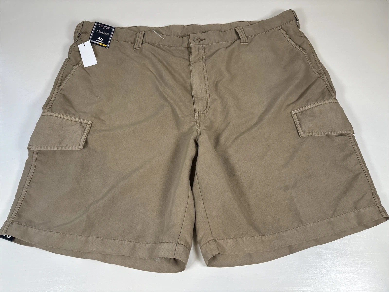 Roundtree & Yorke Shorts Mens Khaki Chino Performance Cargo Pockets Golf Size 46