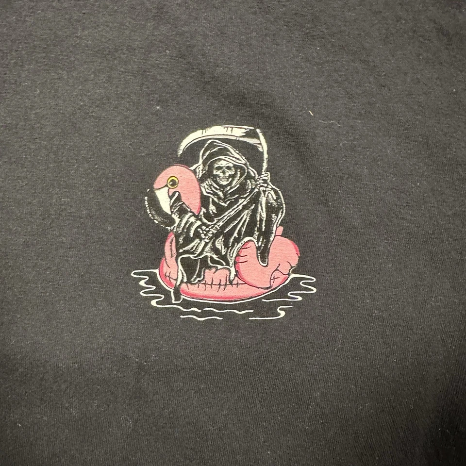 Retrofit 男式黑色图形 T 恤 M 码死神火烈鸟漂浮 — 第 3/4 张图片