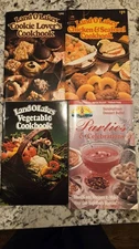 Vintage Land O Lakes Lot of 4 Cookbook Recipes Booklets 70's 80's 90's
