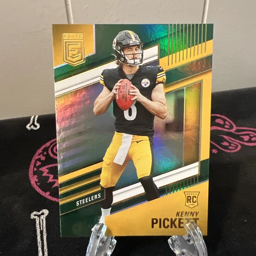 2022 Panini Donruss Elite - Rookies Green #101 Kenny Pickett (RC)