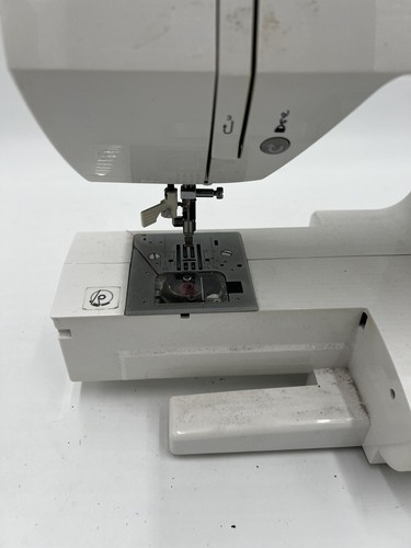 Singer 7469Q Confidence Sewing Machine - Picture 11 of 19