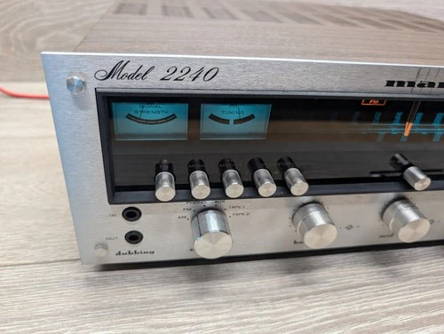 Marantz 2240 Stereo Receiver Vintage 1970s Silver Face Wood Case