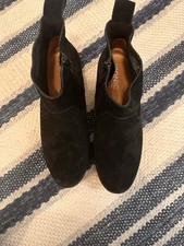 VIONIC Vera Water Resistand Zip Ankle Bootie Wo's 7 .5 Black Suede Western Heel