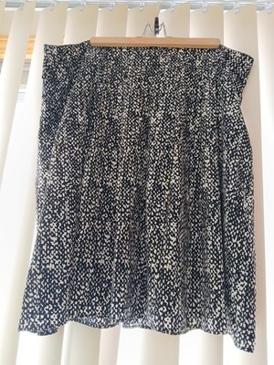 Talbot Women 18P Skirt With Zip Black And White