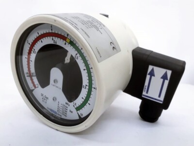 WIKA / Density Monitor with Alarm Contacts / 233.52.100 (GDM-100) Cont 821.1.1.2