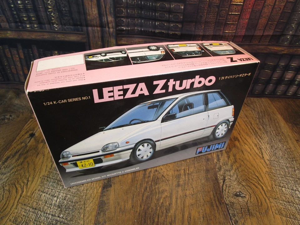 OPEN BOX Partially Sealed FUJIMI LEEZA Z TURBO 1/24 K-CAR SERIES No. 1 Model Car - Image 2 of 4