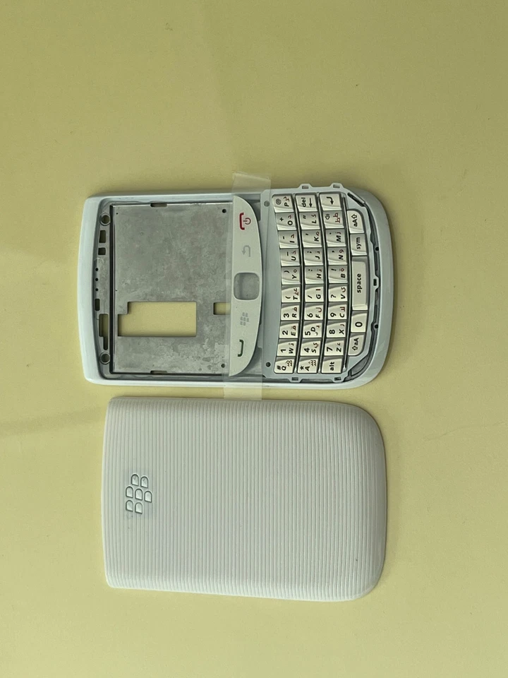 Blackberry 9800 Torch Housing Cover White With Button - Image 4 of 4