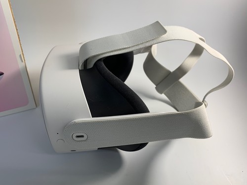 Meta Quest 3S 128GB Standalone All-in-One VR Headset w/ Box - Picture 4 of 13