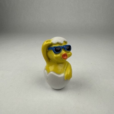 Topps 2001 Pencil Topper Chicken Chick in Egg Sunglasses Hatching Easter