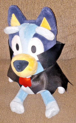 Bluey vampire 9'' plush Dracula 2025 Dandee Halloween stuffed animal NEW tags