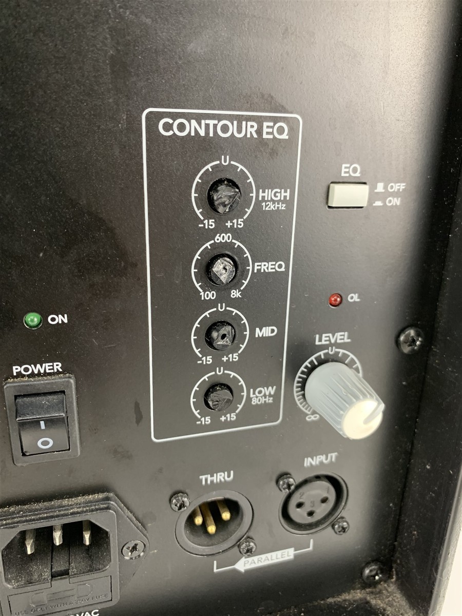 Mackie TH-15A Thump Series 15