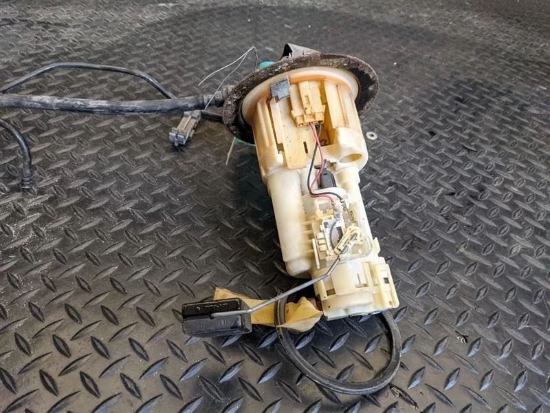 Fuel Pump Assembly Fits 00-05 ECHO 1835897 - Image 2 of 4