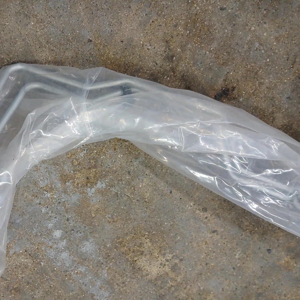 Manguera de refrigeración superior de transmisión automática Dorman 624-573 nueva para Chevy SaVana Foto 3 de 4