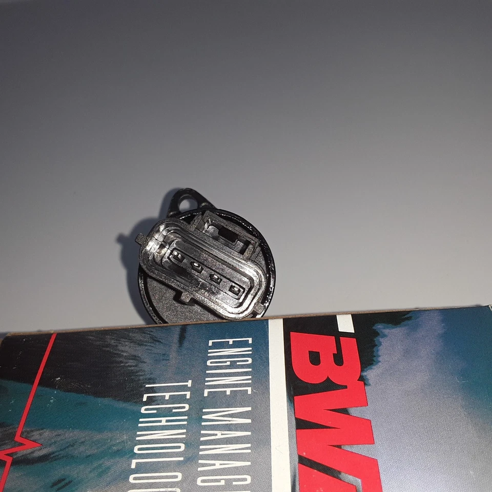 Válvula de control de aire de ralentí de inyección de combustible para Jeep Grand Cherokee 1999 2000-2004 Foto 3 de 4