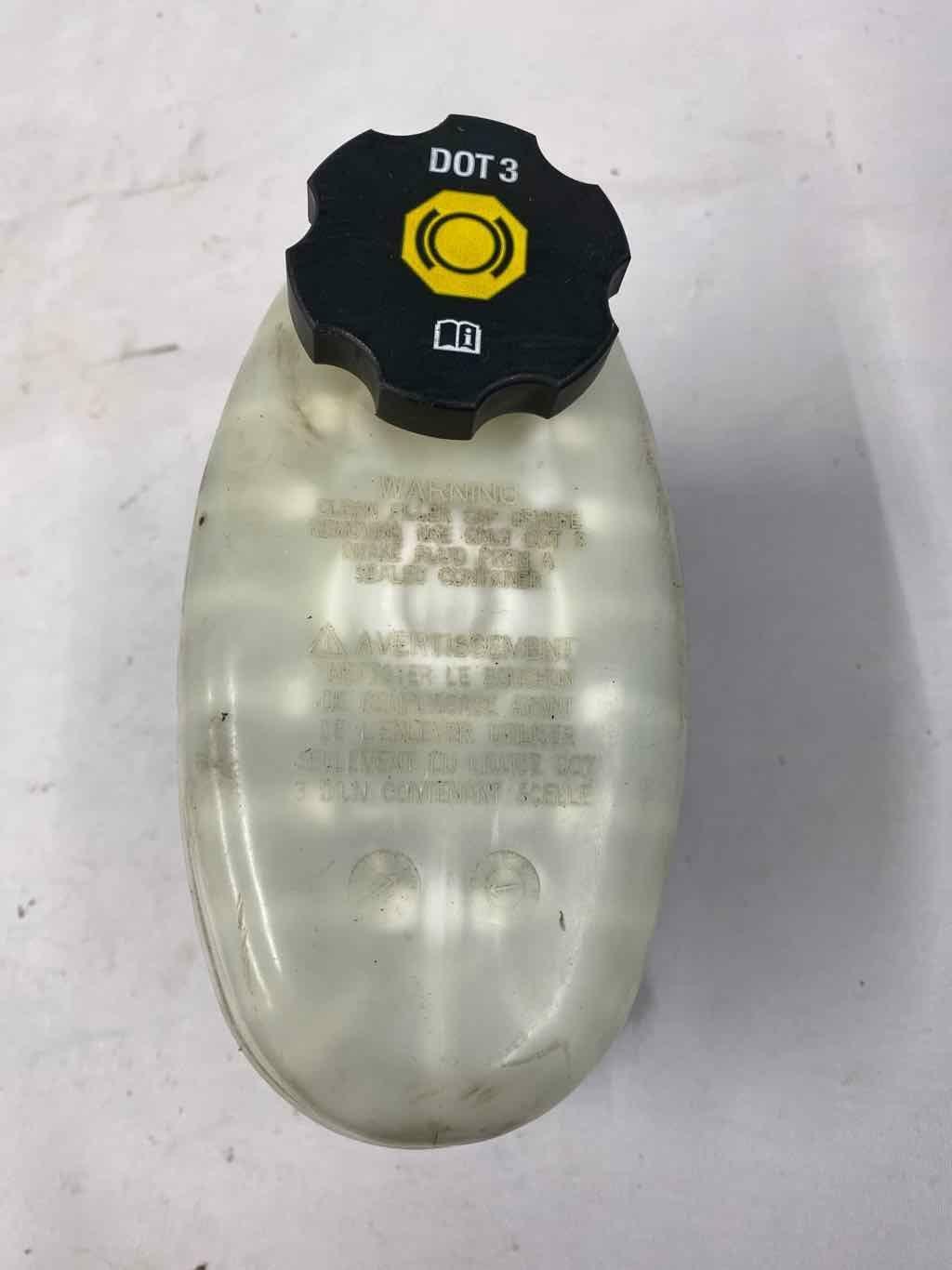 Master Cylinder CHEVY EXPRESS 3500 03 04 05 06 07 w/o active brake control