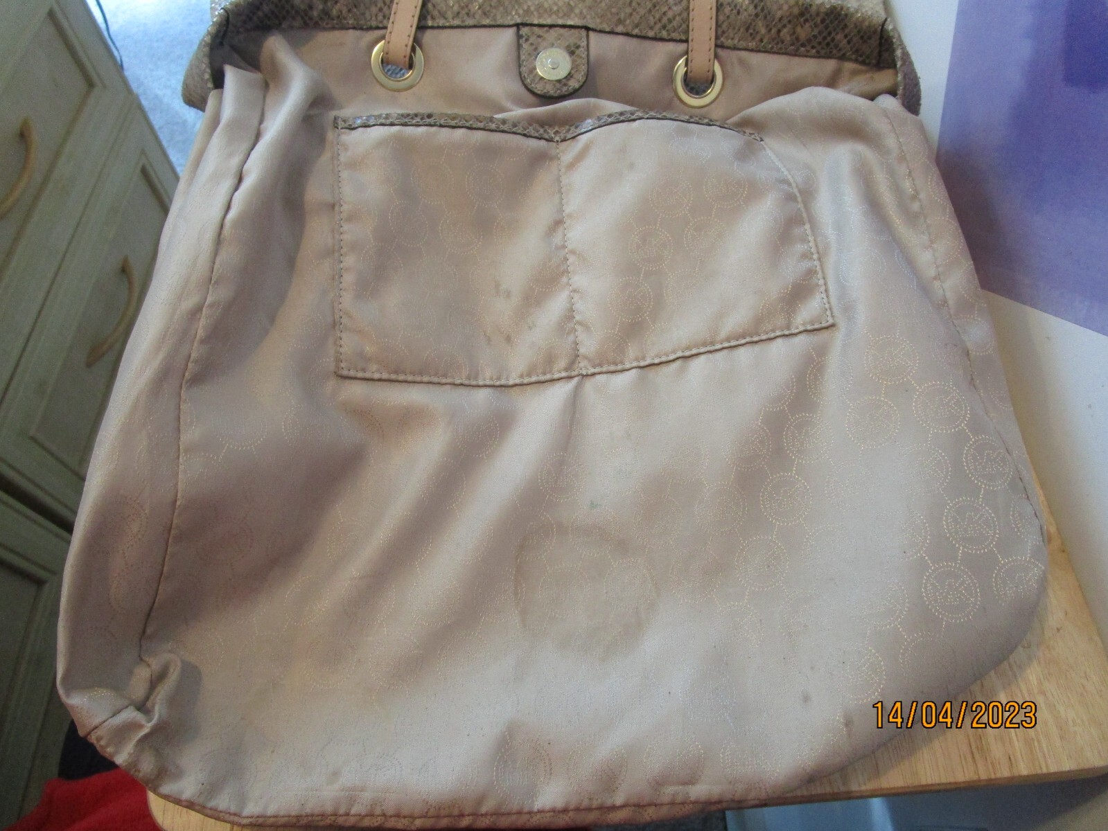 MICHAEL KORS  LEATHER Grey Beige  Python  print  … - image 14