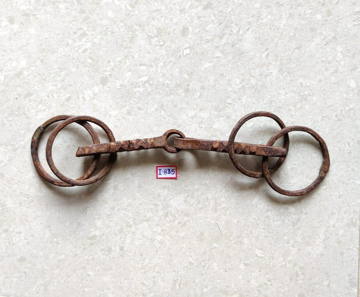 Vieux vintage Rare Sculpté à la main Rustique Fer Anglais Solide Cheval