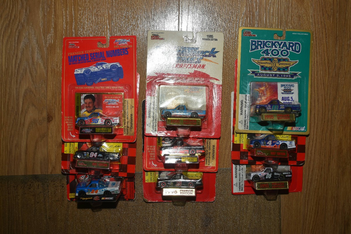 1/64 NASCAR トラックミニカー　5台セット NASCAR Pick up Trucks Craftsman Truck series SuperTrucks 1