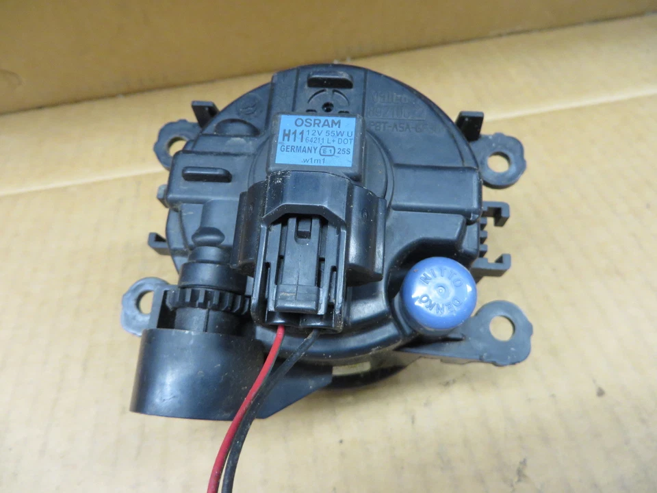 FARO ANTINIEBLA PASAJERO DERECHO MITSUBISHI ENVAVOR 11 2011 Foto 4 de 4