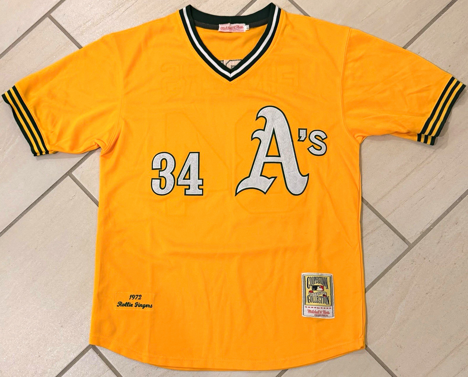 Mitchell & Ness Rollie Fingers #34 Oakland A’s Yellow Jersey - Men’s Size 40 M/L