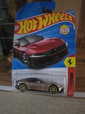2026 Hot Wheels Ferrari 12cillindri CUSTOM KeepItZen Harvest Gold + Real Riders