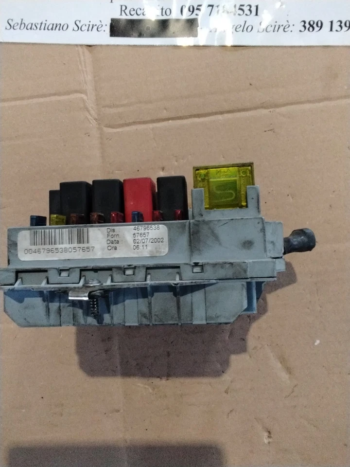 46796538 SCATOLA FUSIBILI FIAT STILO (192) (2001>2008) - Immagine 4 di 4