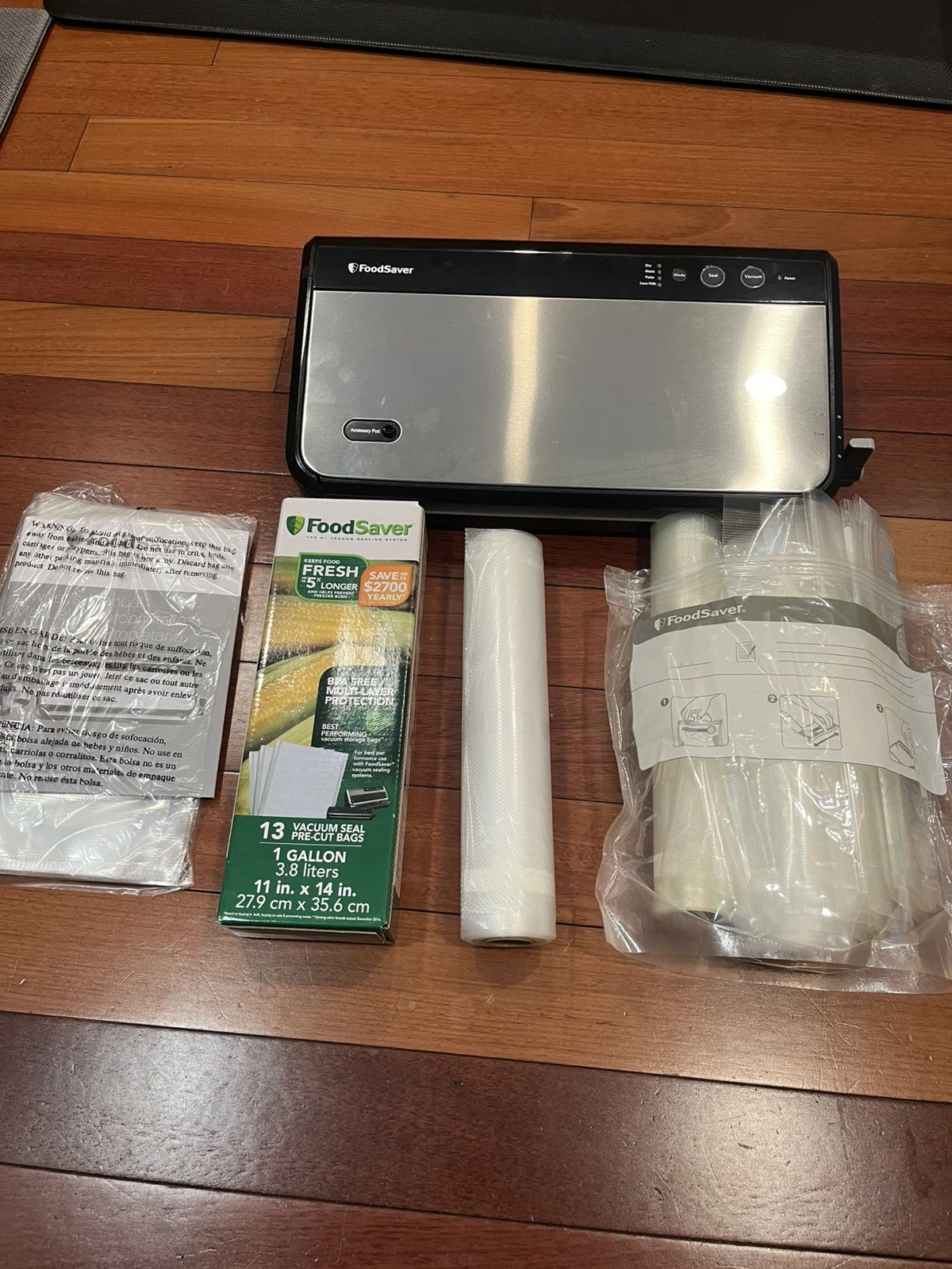 Food Saver Vacuum Sealing System FM2900