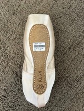 Russian Pointe Rubins size 39 w5 v1