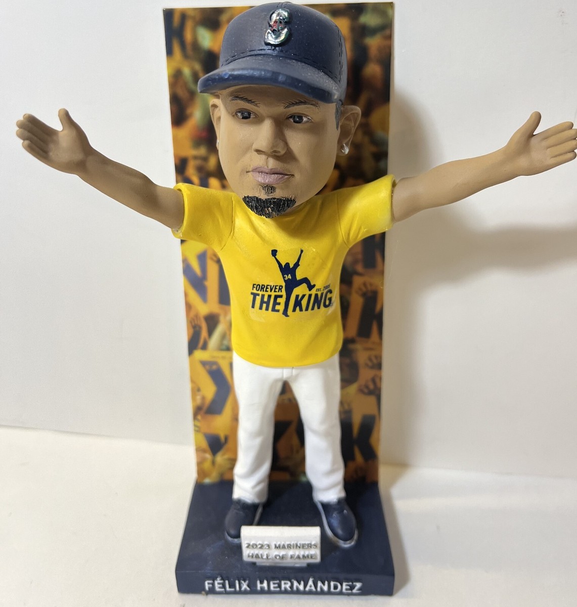 Starbucks Felix Hernandez Mariners Hall of Fame Bobblehead