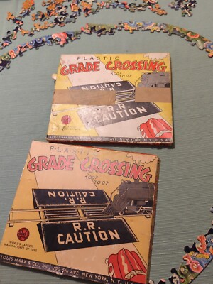 Lot Of 2 40s MARX TOYS  MARLINE ACCESSORIES  GRADE CROSSING ORIGINAL Box No. 066