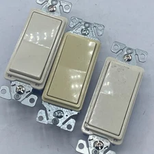 EATON Light and Dimmer Switches EA 15A 120-277V AC LOT OF 3 ⭐