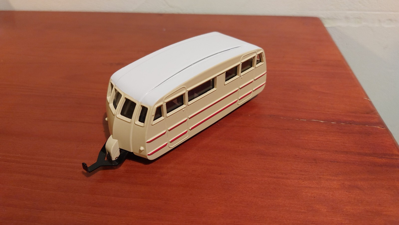 Dinky Toys 811 caravane vintage Meccano France – Circa 1960
