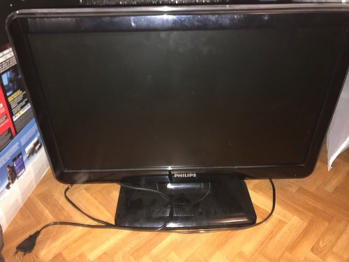 TV LCD PHILIPS 22 POLLICI NERO FUNZIONANTE, CON TELECOMANDO E CAVO  ALIMENTAZIONE | eBay