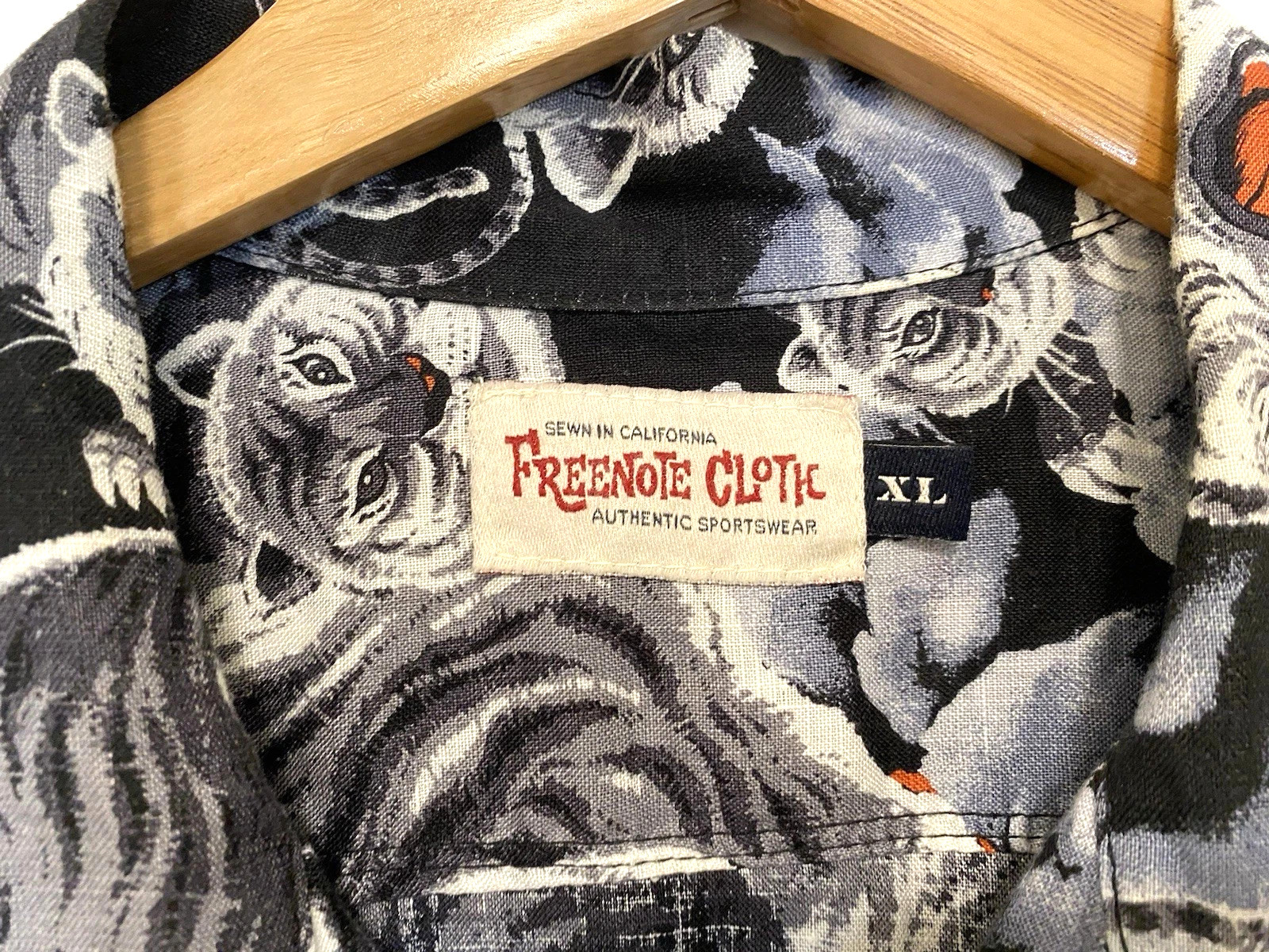RARE Freenote Cloth Linen 100 Tiger One Hundred Tigers Hawaiian Aloha Shirt   XL image 6