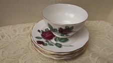 Royal Standard "Red Velvet" 5 Tea Plates & Sugar Bowl Porcelain china - England