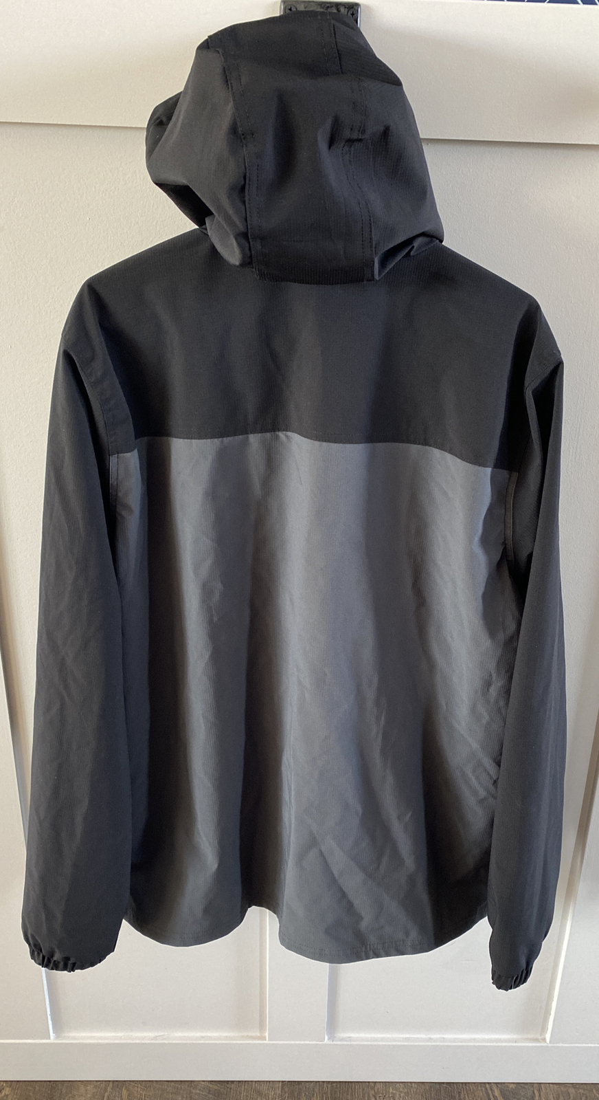 Voyager Men’s Windbreaker Jacket Water Resistant, Me… Gem