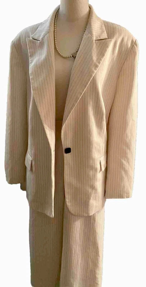 Женский костюм Georgio Saint Angelo из 2 предметов размер 24w. Брюки Kapri. - Изображение 4 из 4