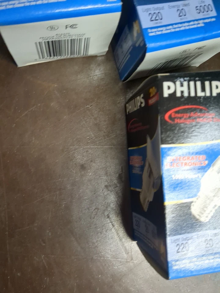 Philips PAR20 20W 120V 25D 220 Lumen 5000 Hour Light Bulb QUANTITY OF 4 - Image 2 of 4