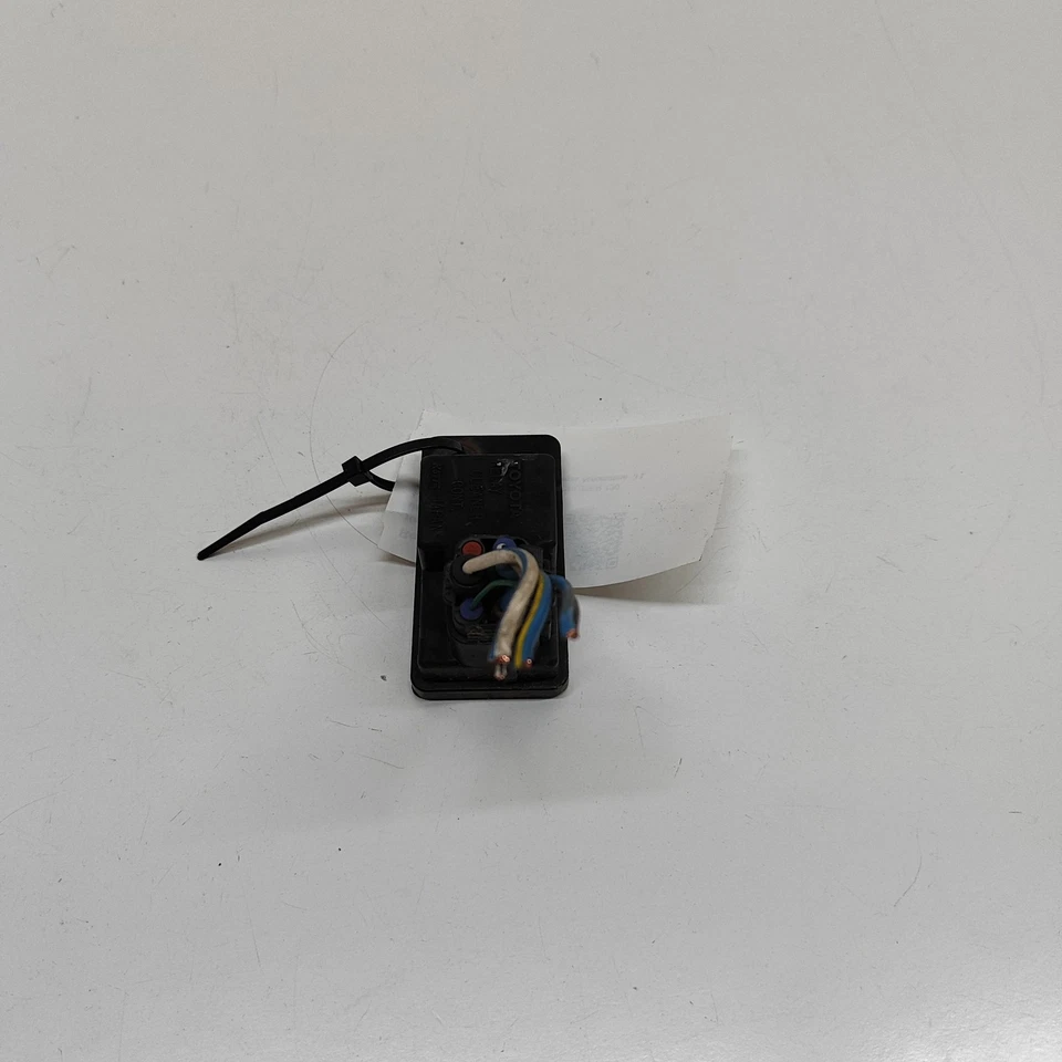 TOYOTA LAND CRUISER 120 J12 Cleaner Relay 85942-60020 3.0 150kw 2007 31423842 - Image 4 of 4