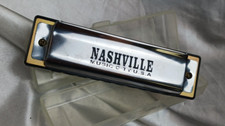 NASHVILLE HARMONICA W/CASE